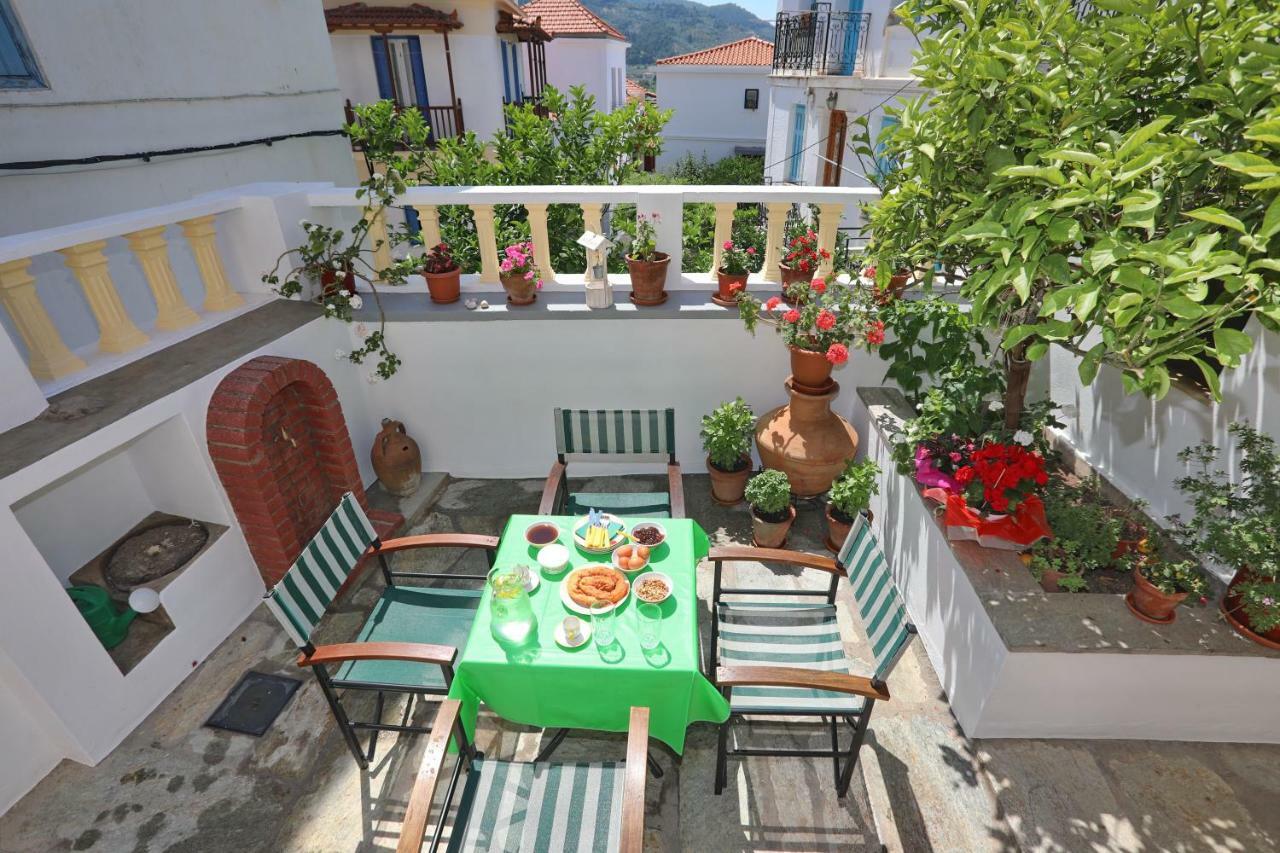 Casa Al Pozzo Skopelos Exterior foto